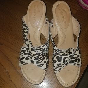 Born Crowne 9 Sandals